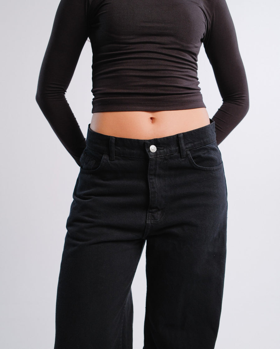 Staple Jeans — Black — Pants close-up